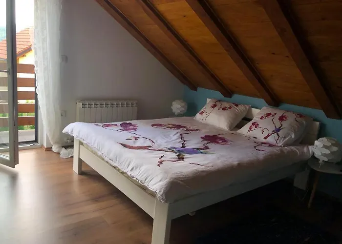 Kuca Gorica Blanca