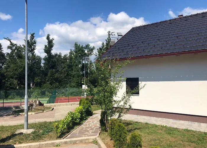 Kuca Gorica Blanca *