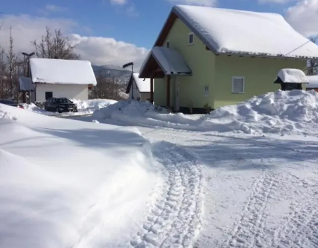 Kuca Gorica Blanca *